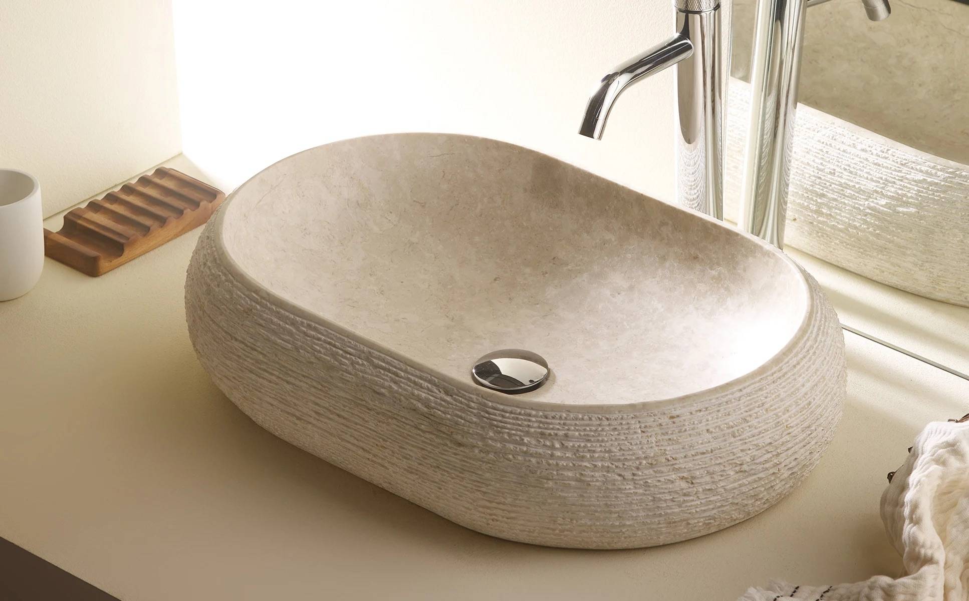 Domed Oval